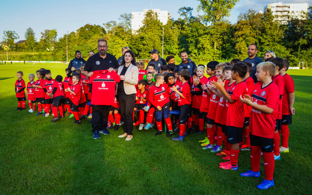 Fußballjugend neue Trikots 2025